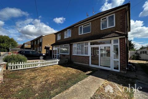 5 Brook Drive, Wickford, SS12 9EQ