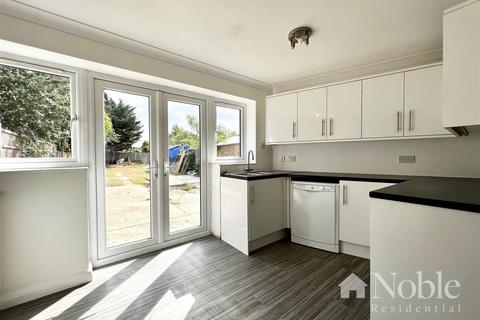 5 Brook Drive, Wickford, SS12 9EQ