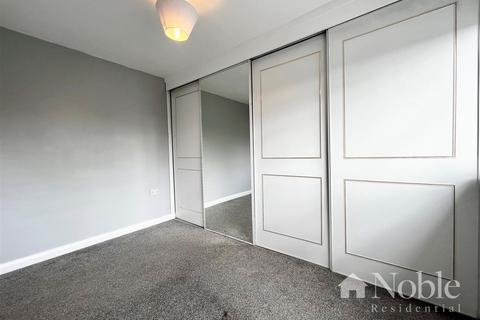 5 Brook Drive, Wickford, SS12 9EQ
