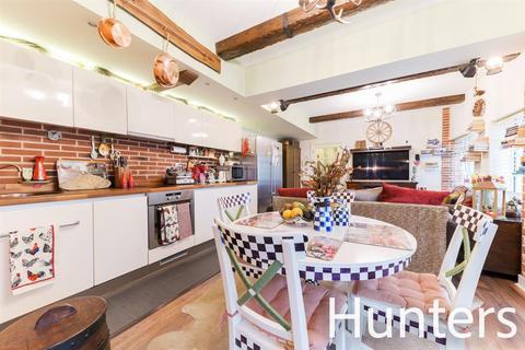 Apartment 101, Wallis House Great West Road, Brentford, TW8 0HE