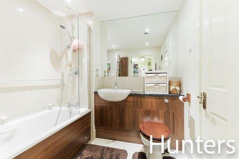 Apartment 101, Wallis House Great West Road, Brentford, TW8 0HE