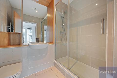 2 Boaters Avenue, Brentford, TW8 8FG