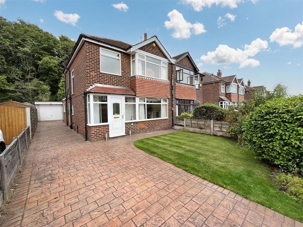 Arnesby Avenue, Sale 3 bed semidetached house for sale £395,000