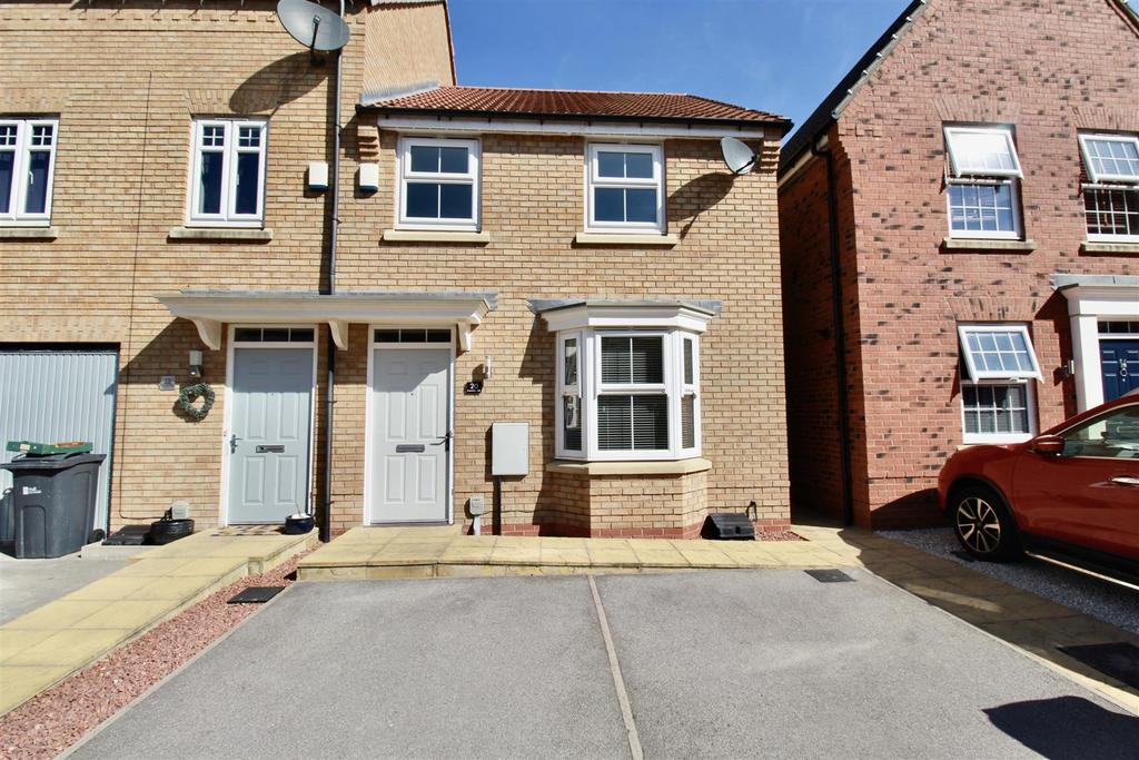 Greenwich Park, Kingswood, Hull 3 bed house £725 pcm (£167 pw)