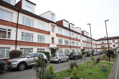 34 Manor Vale, Brentford, TW8 9JP