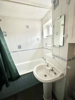 30 Oliver Close, London, W4 3RL