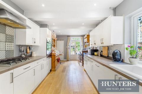 96 Whitestile Road, Brentford, TW8 9NL