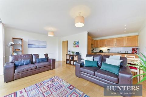 1 bedroom apartment for sale, Ferry Lane, Brentford, TW8