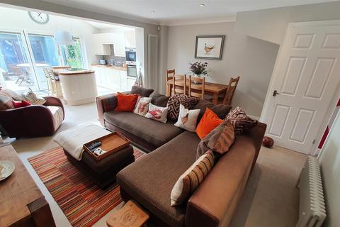 33 High Street, Bottesford, Nottingham, NG13 0AA