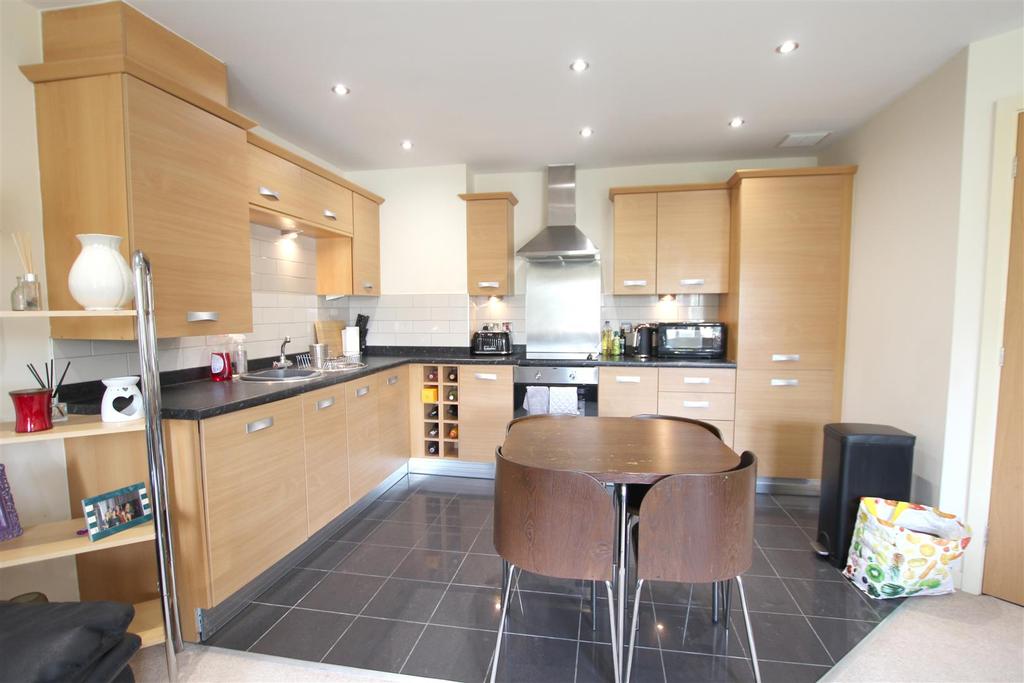 Romulus House, York, North Yorkshire 2 bed apartment £1,050 pcm (£242 pw)