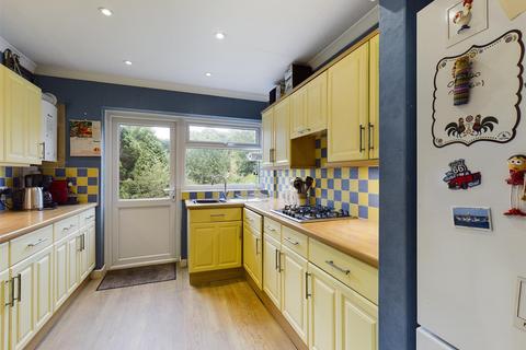 51 Chestnut Grove, South Croydon, CR2 7LL