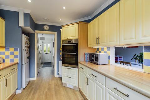 51 Chestnut Grove, South Croydon, CR2 7LL