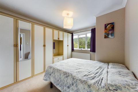 51 Chestnut Grove, South Croydon, CR2 7LL
