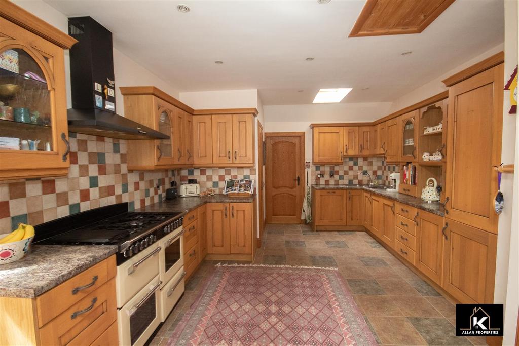Ferndale, Finstown, Orkney 4 bed detached house £350,000