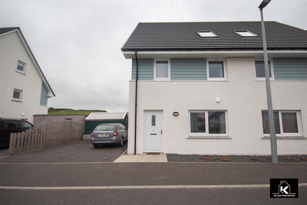 Gold Drive, Kirkwall 5 bed end of terrace house £230,000