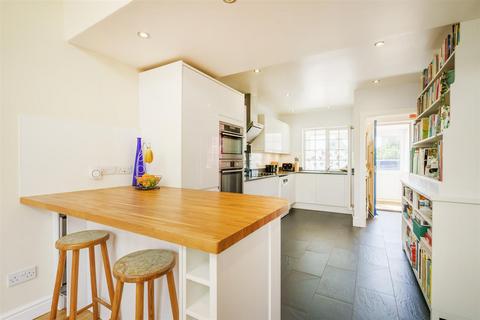 18 Hardwick Road, Hethe, Bicester, OX27 8EY
