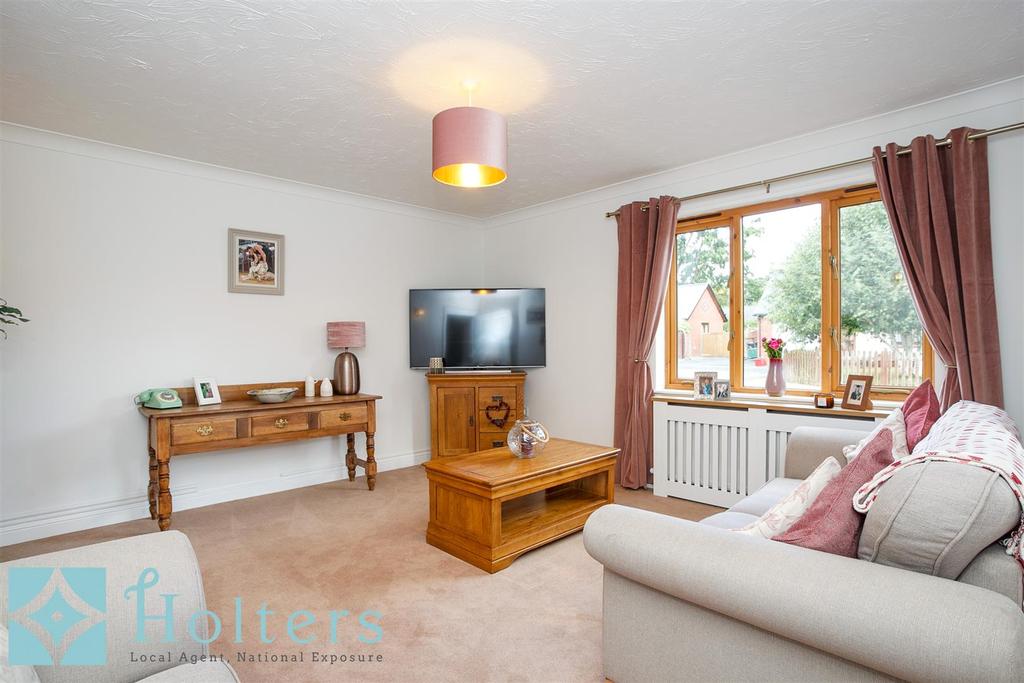 Kings Court, Presteigne 4 bed detached house £337,500