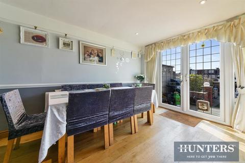 83 Churston Drive, Morden, SM4 4JE