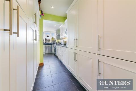 83 Churston Drive, Morden, SM4 4JE