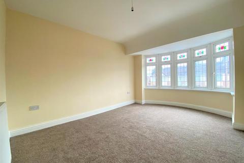52 Glamis Crescent, Hayes, UB3 1QB