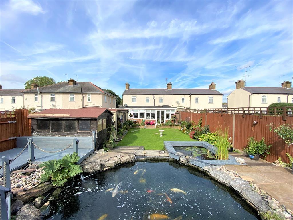 Townfield Square, Hayes, Middlesex, UB3 3 bed semidetached house £