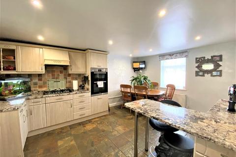 24 Townfield Square, Hayes, UB3 2EX