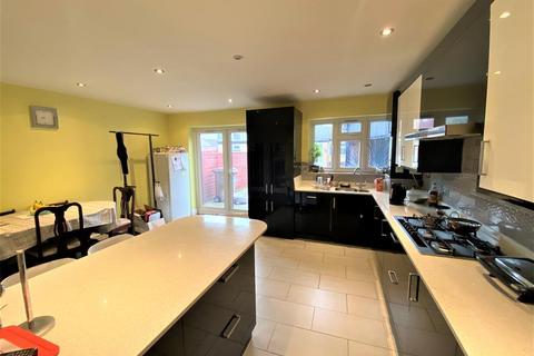 11 Albert Road, Hayes, UB3 4HR