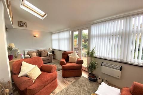 21 Townfield Square, Hayes, UB3 2EX