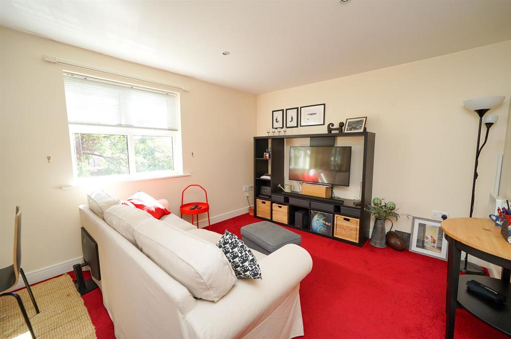 West Dock, The Wharf, Linslade 2 bed flat £230,000