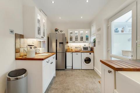 14 Pontefract Road, Bromley, BR1 4RA