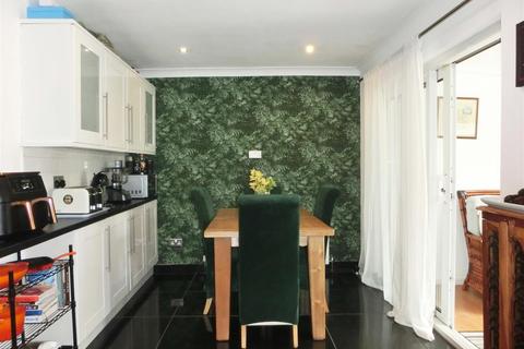 81 Arundel Road, Birmingham, B14 5UD