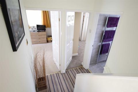 4 Brookdale Avenue, Flint, CH6 5RB