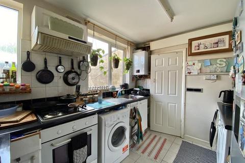 25 Minet Drive, Hayes, UB3 3JN