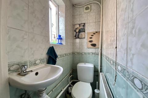 25 Minet Drive, Hayes, UB3 3JN