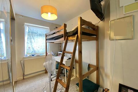 25 Minet Drive, Hayes, UB3 3JN