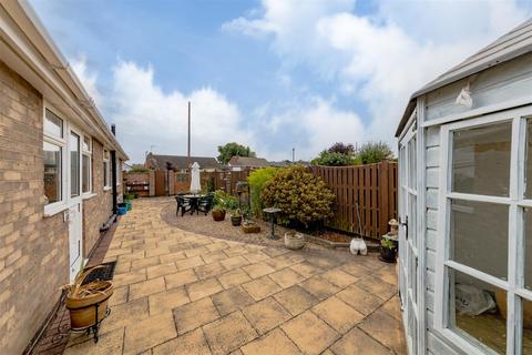 8 Glen Drive, Oakham, LE15 6SB
