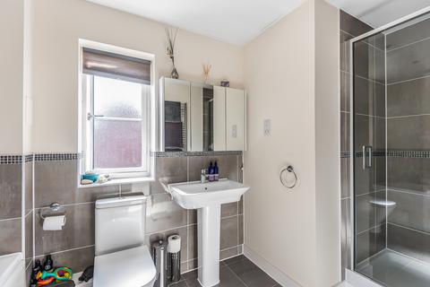 18 Jupiter Close, Blunsdon, Swindon, SN26 8AH