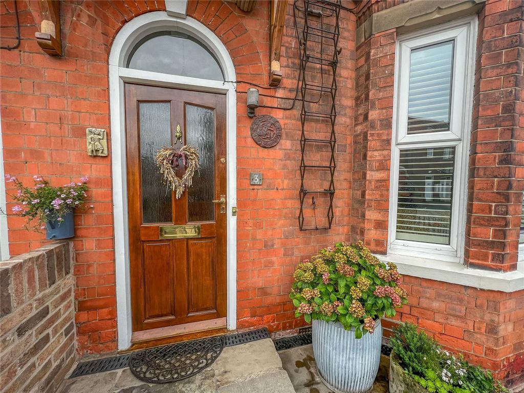 Bright Street, Gainsborough... 4 bed semidetached house £275,000