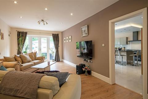 42 Jervis Crescent, Sutton Coldfield, B74 4PW