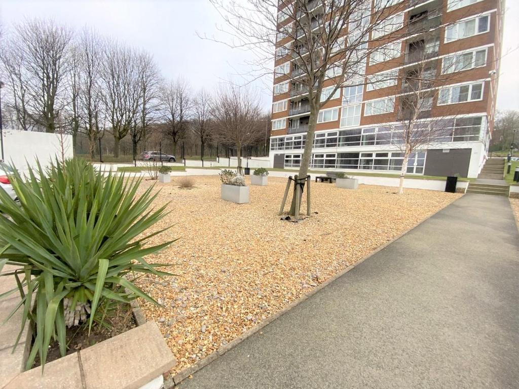 Com gardens view.jpg