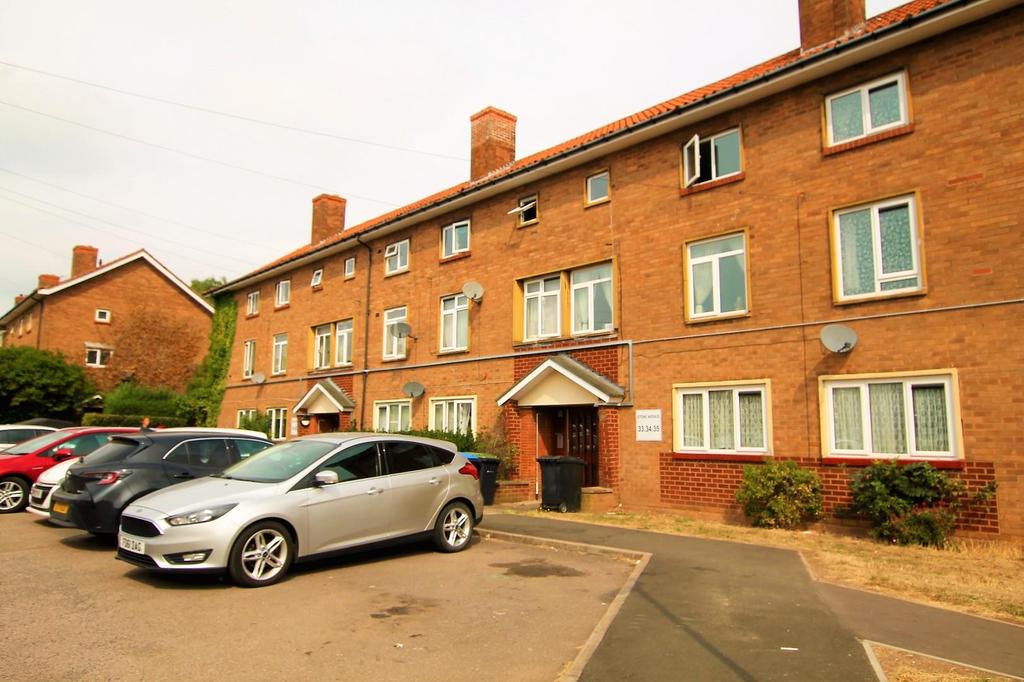Stone Avenue, Sutton Coldfield 2 bed apartment £135,000
