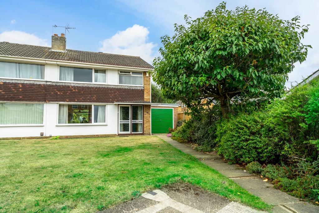 Foxthorn Paddock, Badger Hill, York 3 bed semidetached house £325,000