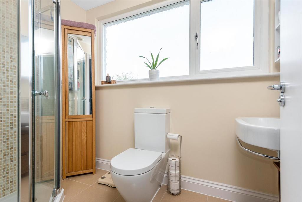 ENSUITE.jpg