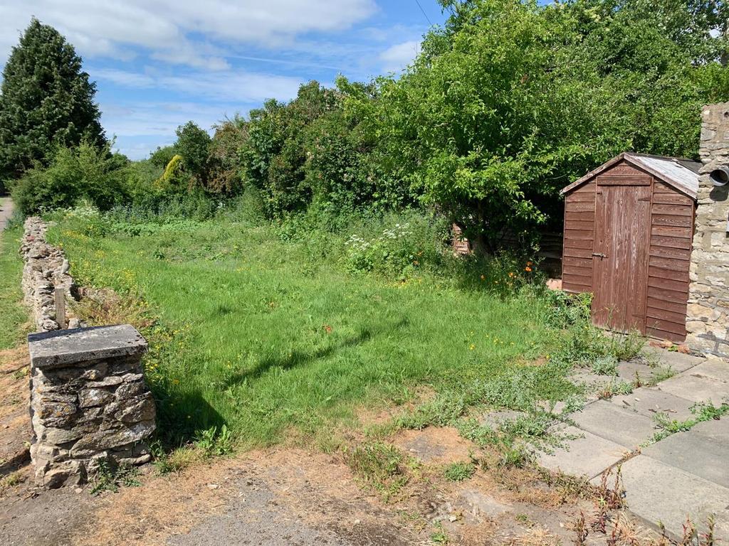 Wrelton Cliff Road, Wrelton, Pickering 2 bed cottage £260,000