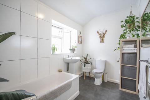 53 Stevens Crescent, Bristol, BS3 4UJ