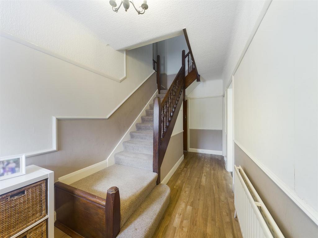 Arundel Avenue, South Croydon 4 bed semidetached house £750,000