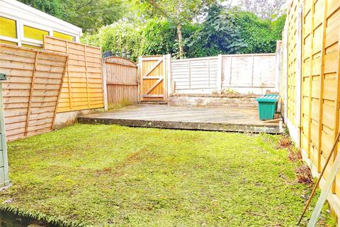 46 Sholver Lane, Oldham, OL1 4NT