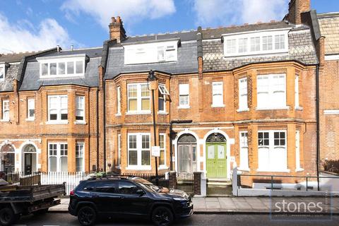Studio to rent, Glenloch Road, London, NW3