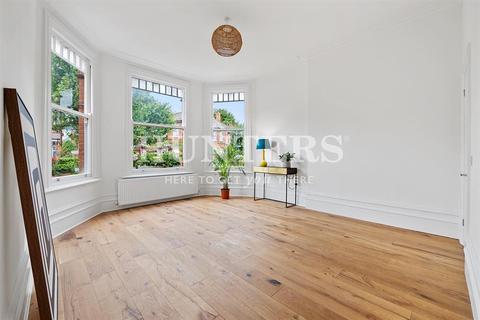 9 Keyes Road, London, NW2 3XB