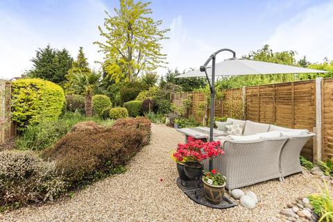 42 Dedmere Road, Marlow, SL7 1PG